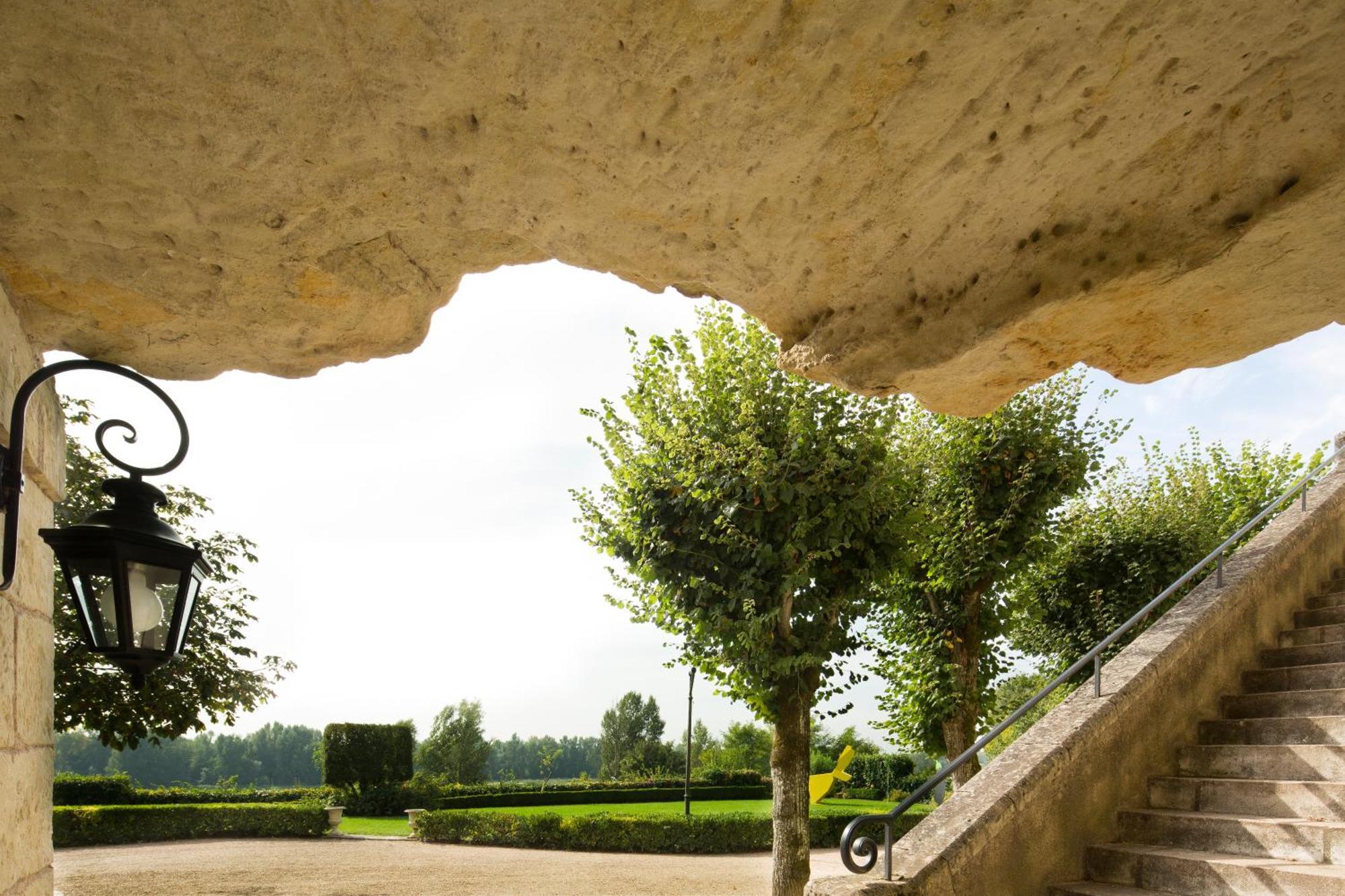 Hotel Les Hautes Roches Rochecorbon Exterior photo